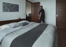 ベッドルーム・寝室ガイド  - ホテルライクな非日常感を寝室に -