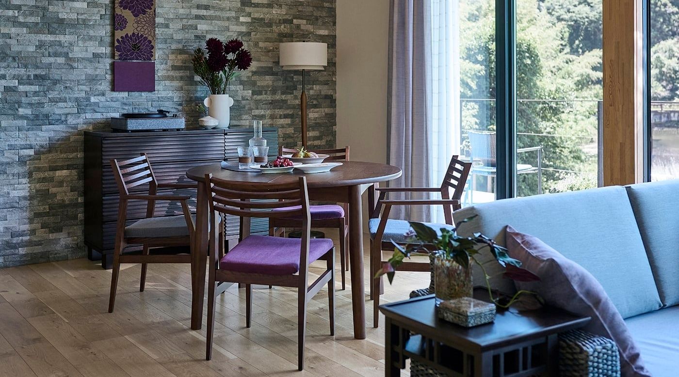 円形ダイニングテーブルの使い勝手は？デメリット・メリット＆選び方のポイント