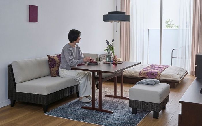 丹念な作業により価値を宿す a.flatのソファ | a.flat 風が運ぶ、自然