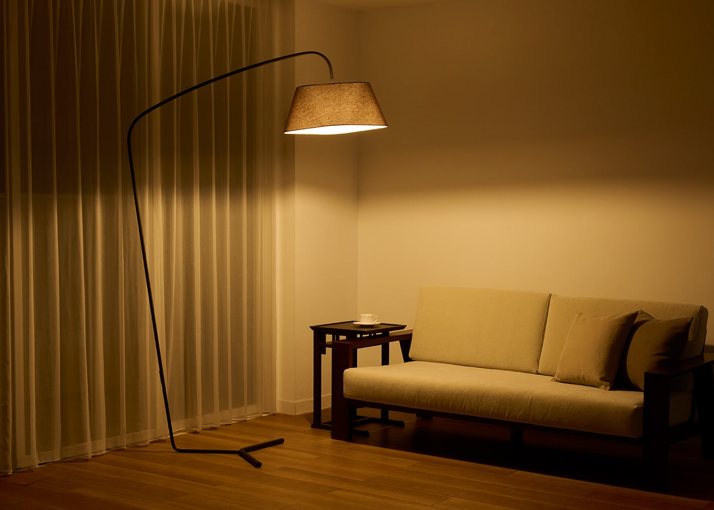 Espresso 3-living floor lamp | a.flat その暮らしに、アジアの風を