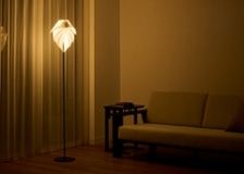 フロアランプ・フロアスタンド～空間のアクセントに、癒しのアジアン