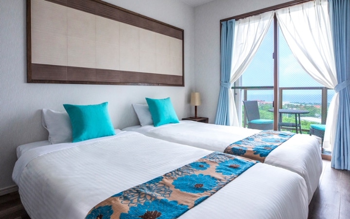 沖縄の海や空を彩るリゾートホテルの家具・インテリアコーディネート実例：画像12