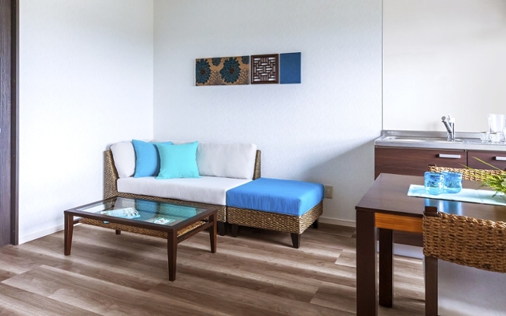 沖縄の海や空を彩るリゾートホテルの家具・インテリアコーディネート実例：画像15