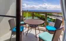 沖縄の海や空を彩るリゾートホテルの家具・インテリアコーディネート実例：画像19