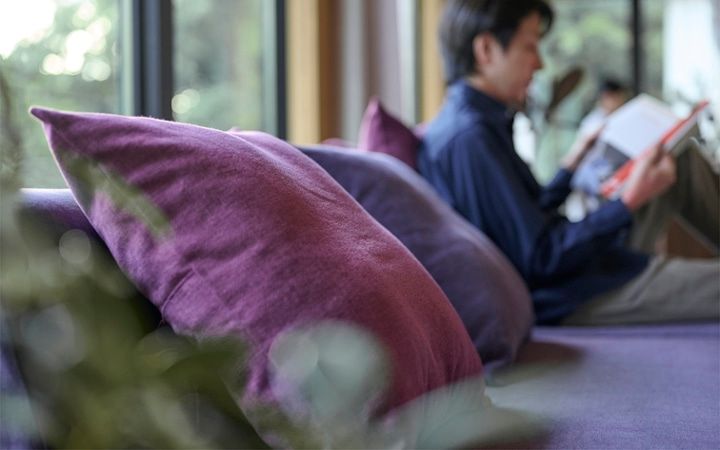 No.270 大人っぽいパープルで彩ったグレーのリビングダイニング：画像7