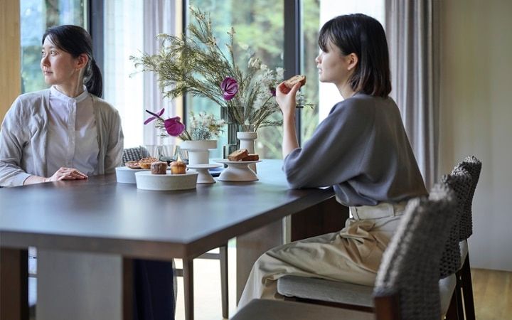 No.270 大人っぽいパープルで彩ったグレーのリビングダイニング：画像23