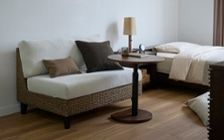 No.282：6畳ワンルームをベンチソファで快適 & 省スペースづくり：画像3