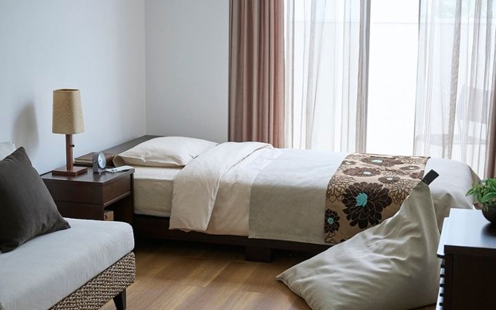 No.282：6畳ワンルームをベンチソファで快適 & 省スペースづくり