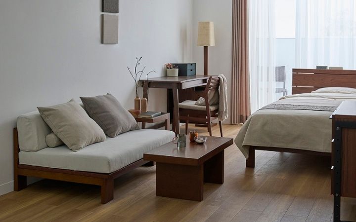 No.284：一人暮らしに温もりを。無垢材家具で整えた8畳ワンルーム：画像3