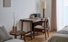 No.284：一人暮らしに温もりを。無垢材家具で整えた8畳ワンルーム：画像7