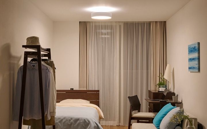 No.297：ブルーで広く見せる6畳。開放感あふれるワンルーム・寝室：画像11