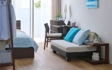 No.297：ブルーで広く見せる6畳。開放感あふれるワンルーム・寝室：画像1