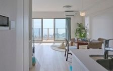 No.303：海風が通り抜ける家。家族の笑顔が広がるリゾートリビング：画像2