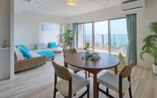 No.303：海風が通り抜ける家。家族の笑顔が広がるリゾートリビング：画像23