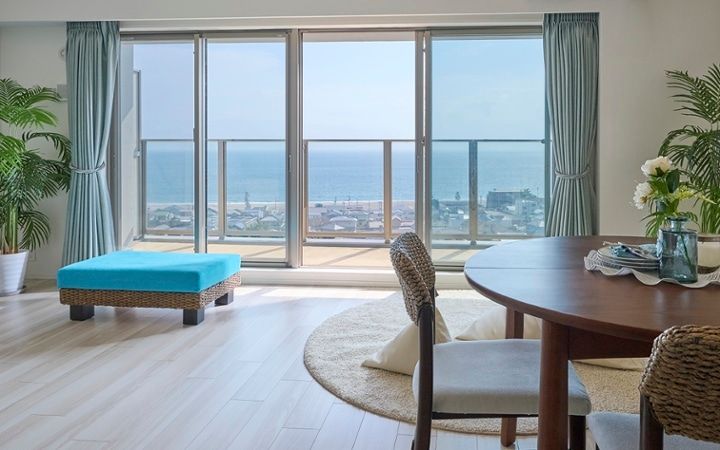 No.303：海風が通り抜ける家。家族の笑顔が広がるリゾートリビング：画像9