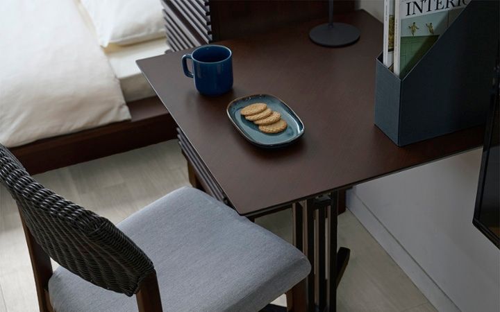 No.305：ブルー×ホワイトの清涼感。8畳で叶える爽やかなくつろぎ：画像9