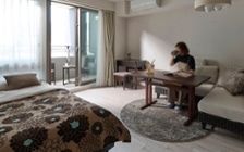 No.311：1LDKを広く使う。ソファダイニングで過ごすおうち時間：画像1