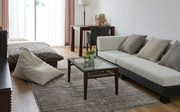 No.314：ローソファと床座。視線を低くして広がる、ゆとりの空間