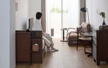 No.340：とびきりくつろげる場所に。ハイバックソファが主役の8畳：画像3
