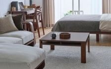 No.360：上質なソファで深いくつろぎ。木の温もりに包まれる暮らし：画像6