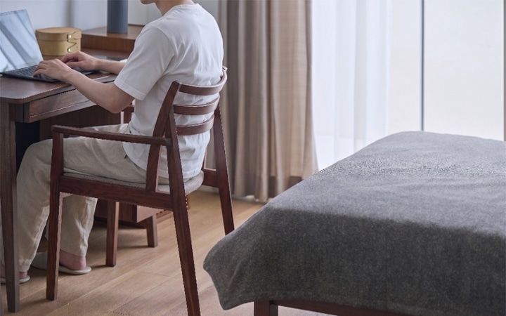 No.360：上質なソファで深いくつろぎ。木の温もりに包まれる暮らし：画像14